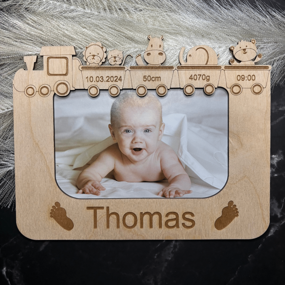 Bilderrahmen Baby mit Geburtsdaten – 10x15 cm Personalisierter Holzrahmen mit Gravur der Geburtsdaten