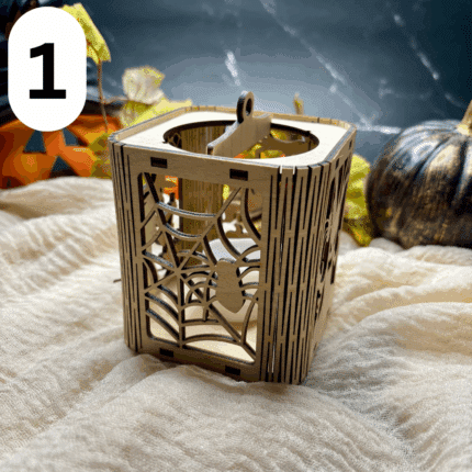 LED Laterne Halloween aus Holz mit Kürbis- & Fledermaus-Motiven