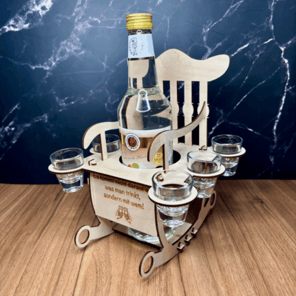 Schnaps Schaukelstuhl aus Holz mit 6 Schnapsgläsern